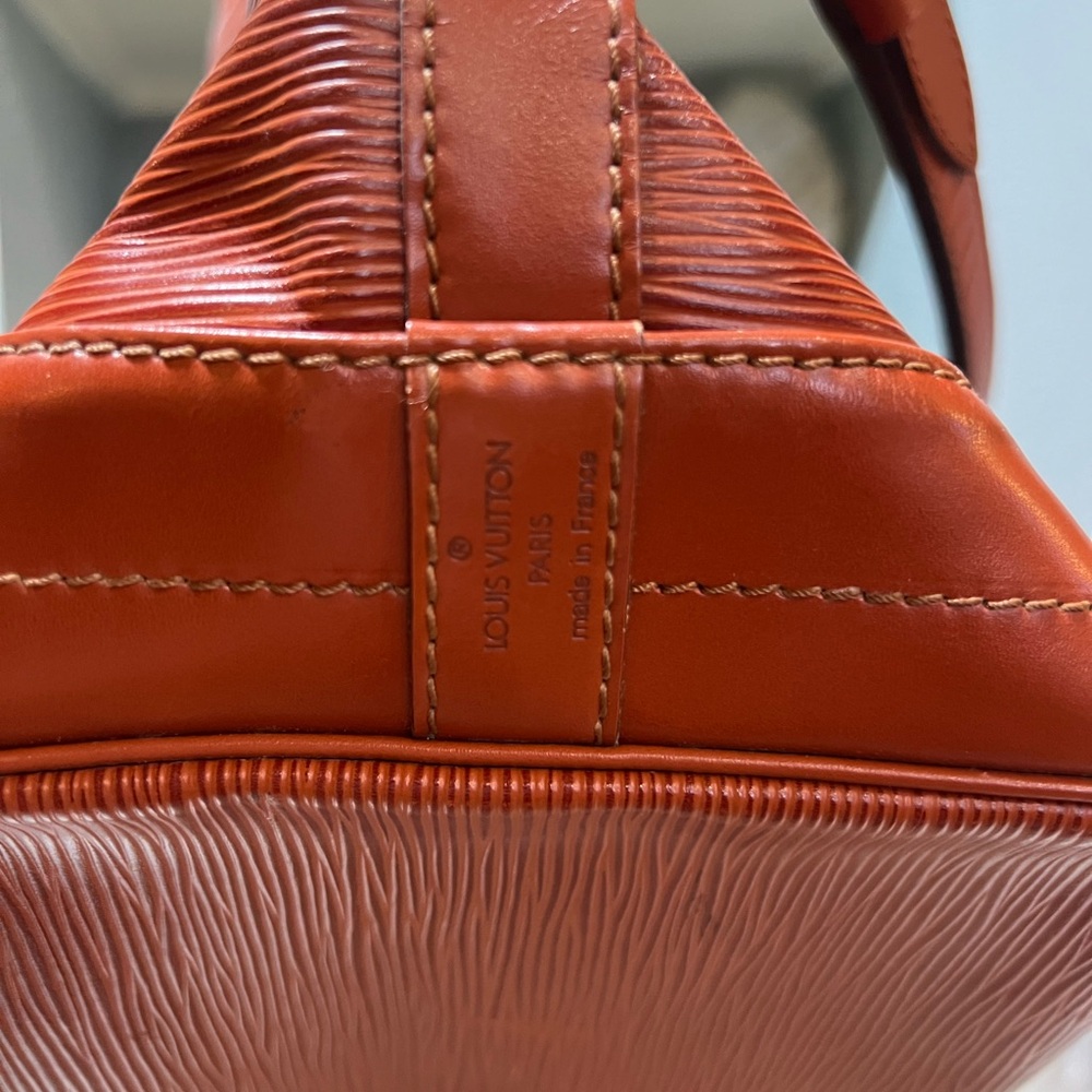 SOLD 🍂Louis Vuitton 🍂 Authenticated Vintage 1991 Epi Noe GM Brown Drawstring Bag - Picture 10 of 15